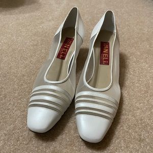 Vaneli Woman’s Shoe